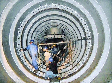 2019-10-30 宜萬線電力貫通-架空線路改電纜線路工程---10kV小電阻接地裝置三套發(fā)貨。